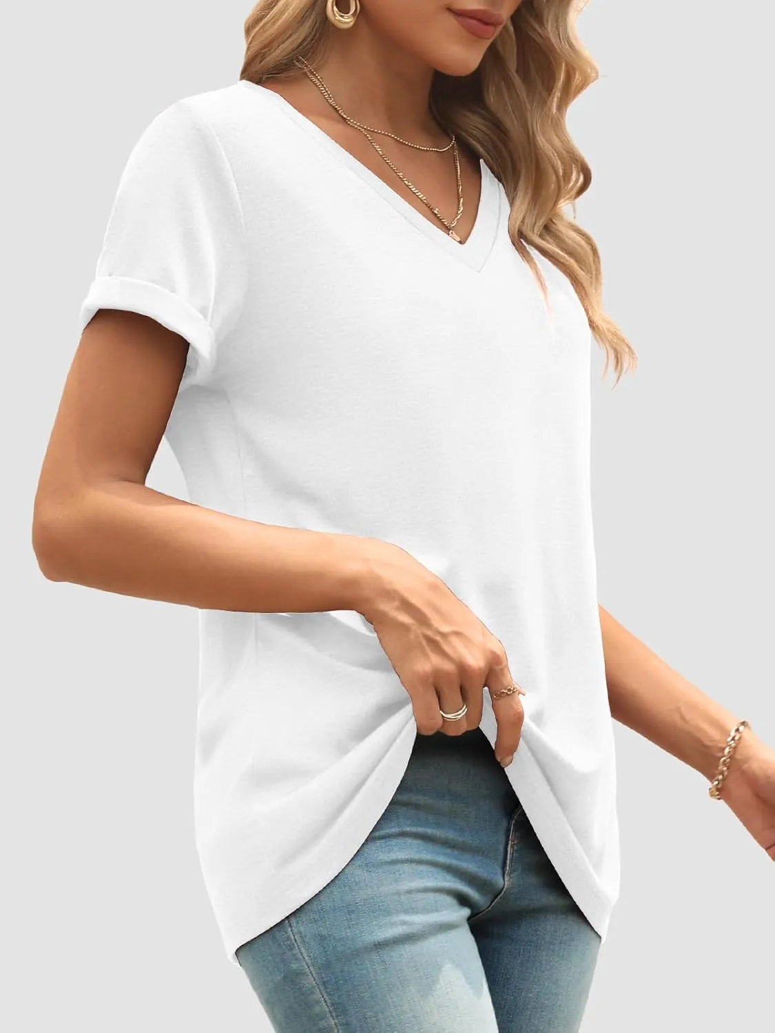 ATHMILE T Shirts Short Sleeve V Neck Tees for Women Fashion Tops Trendy Lightweight Casual Summer Outfits Clothes 2025 Beach